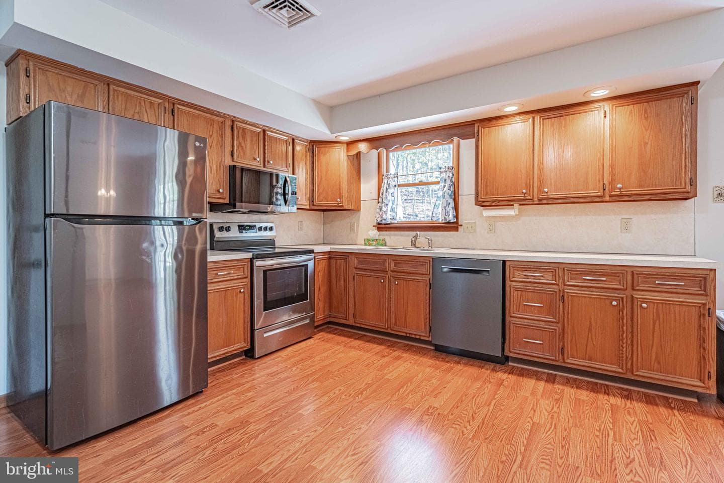 138 Darcy Drive photo 22