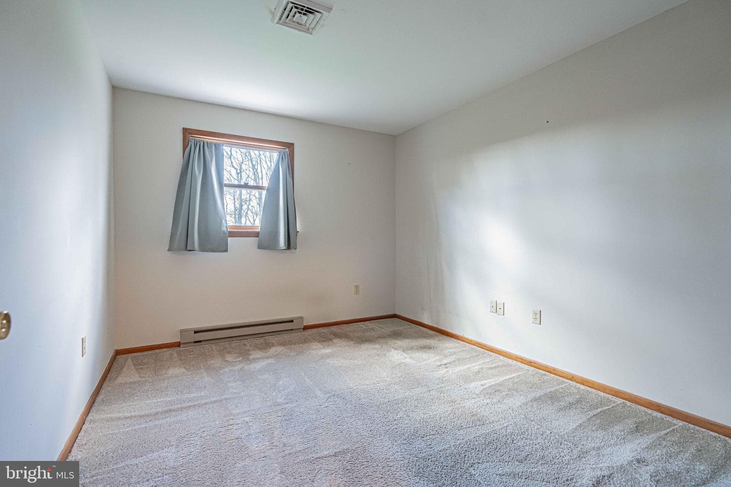 138 Darcy Drive photo 36