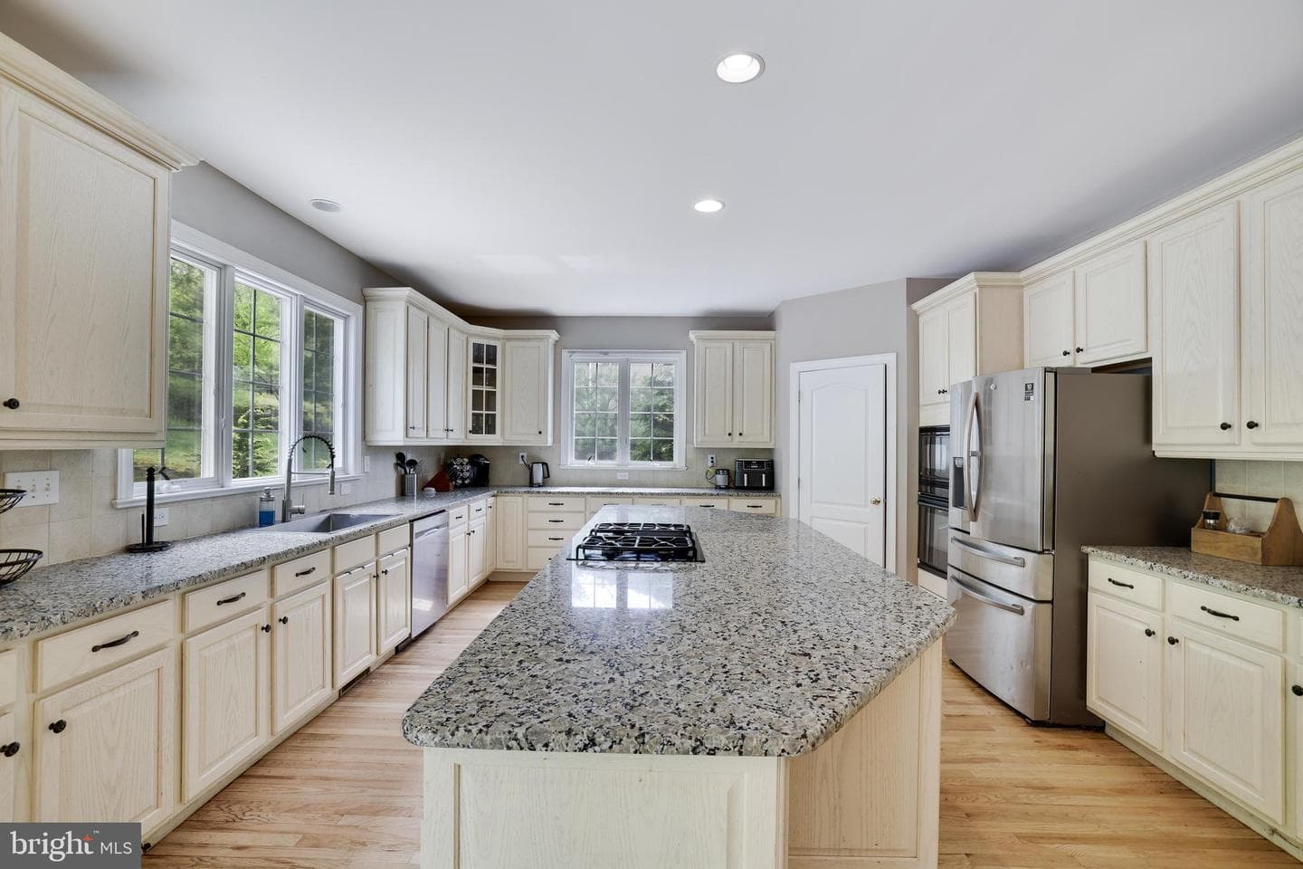 258 Rising Meadow Way photo 18