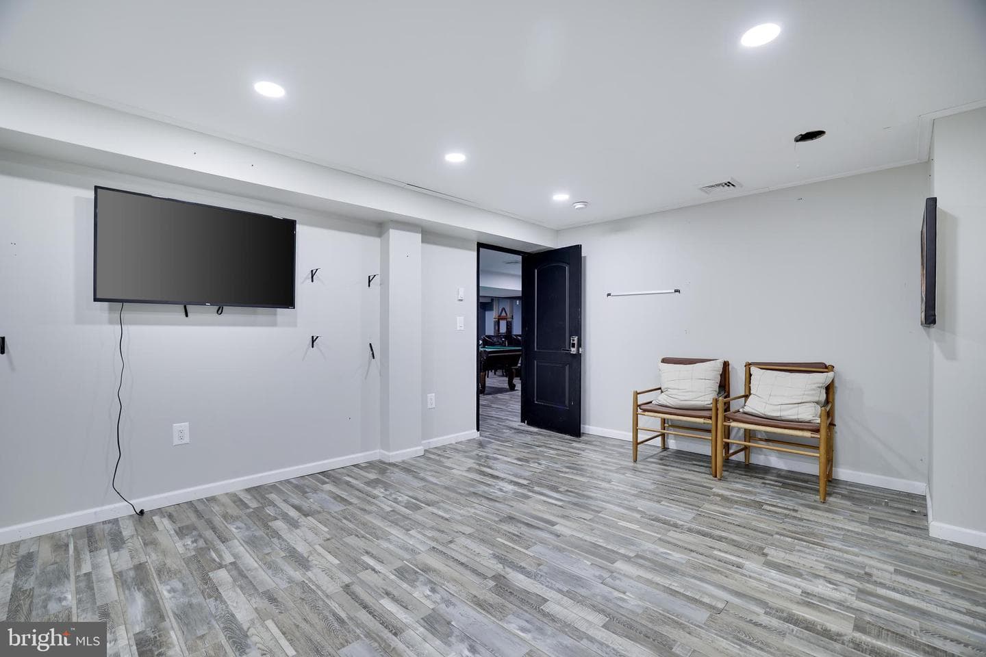 258 Rising Meadow Way photo 48