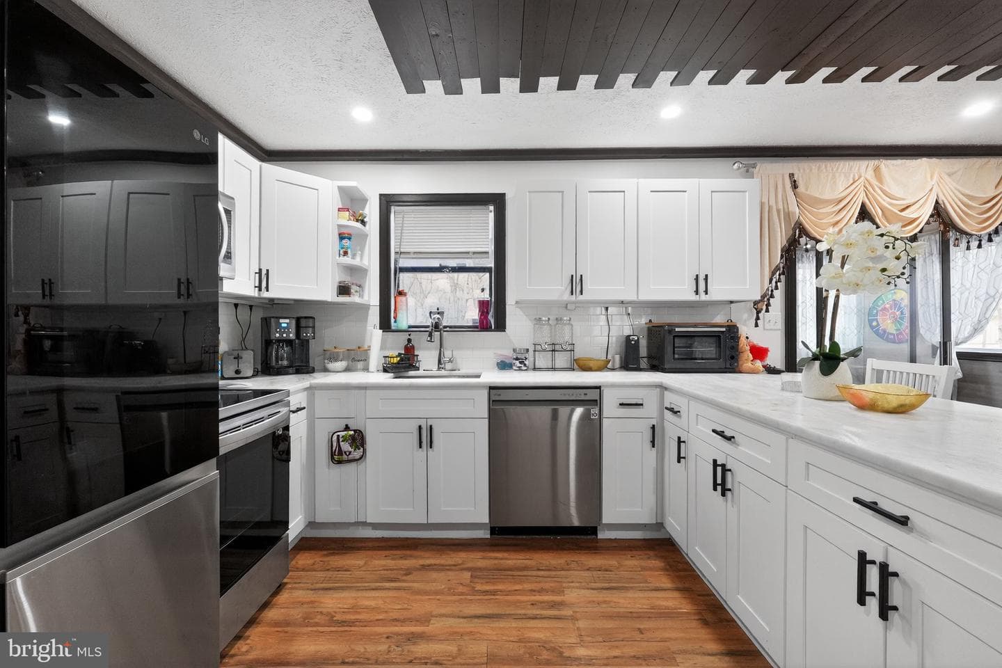 8962 Pheasant Lane photo 11