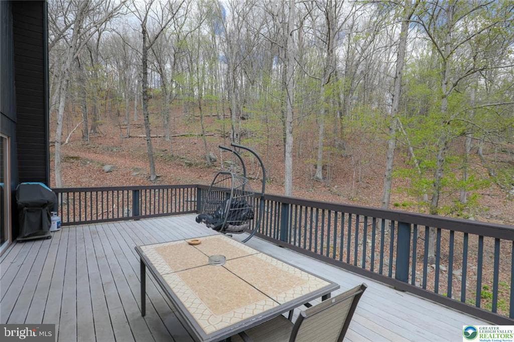 207 Bunsen Court photo 28