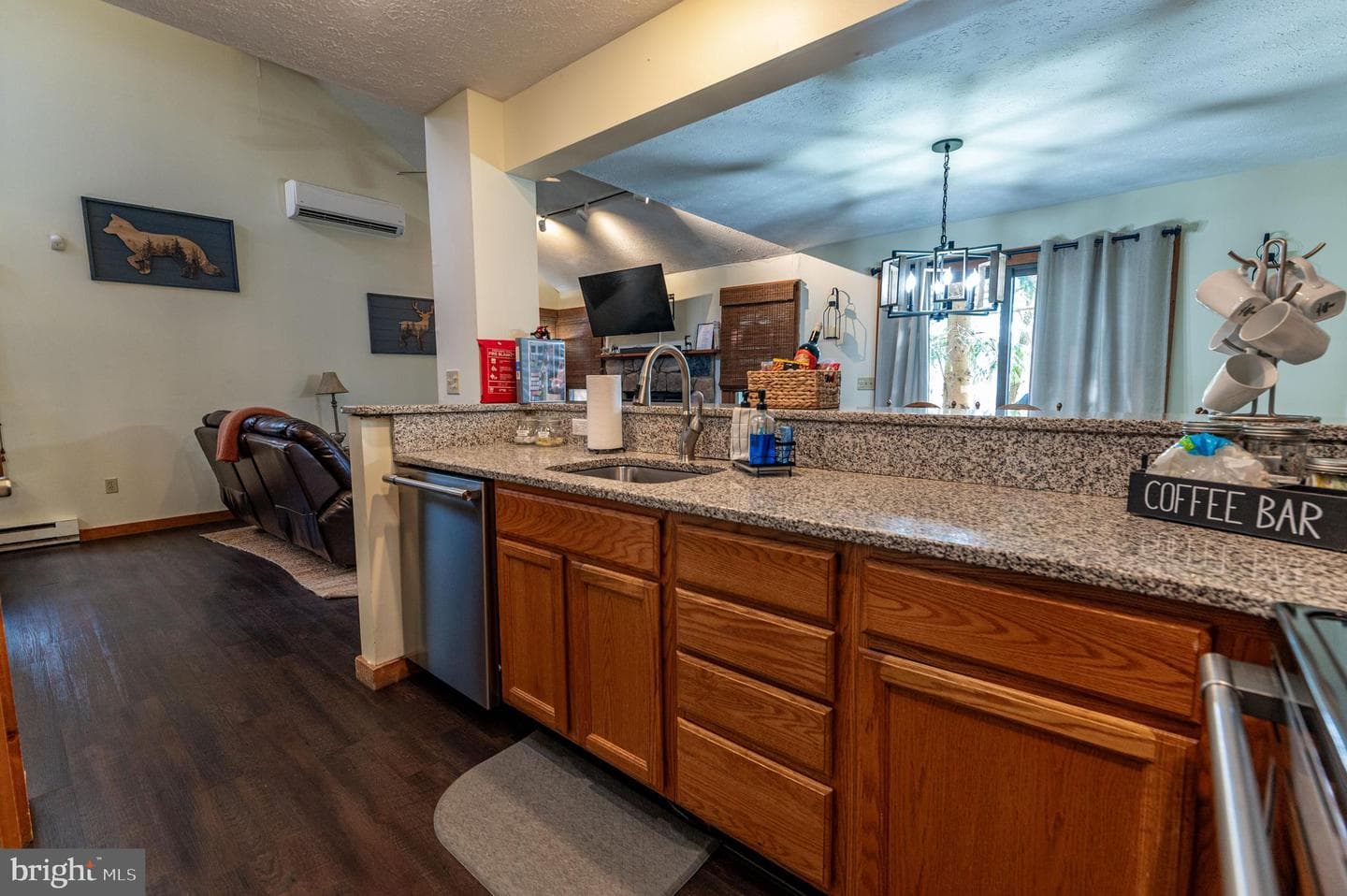 412 Hickory Dr photo 18
