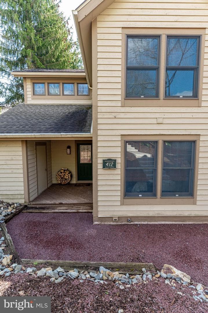 412 Hickory Dr photo 38