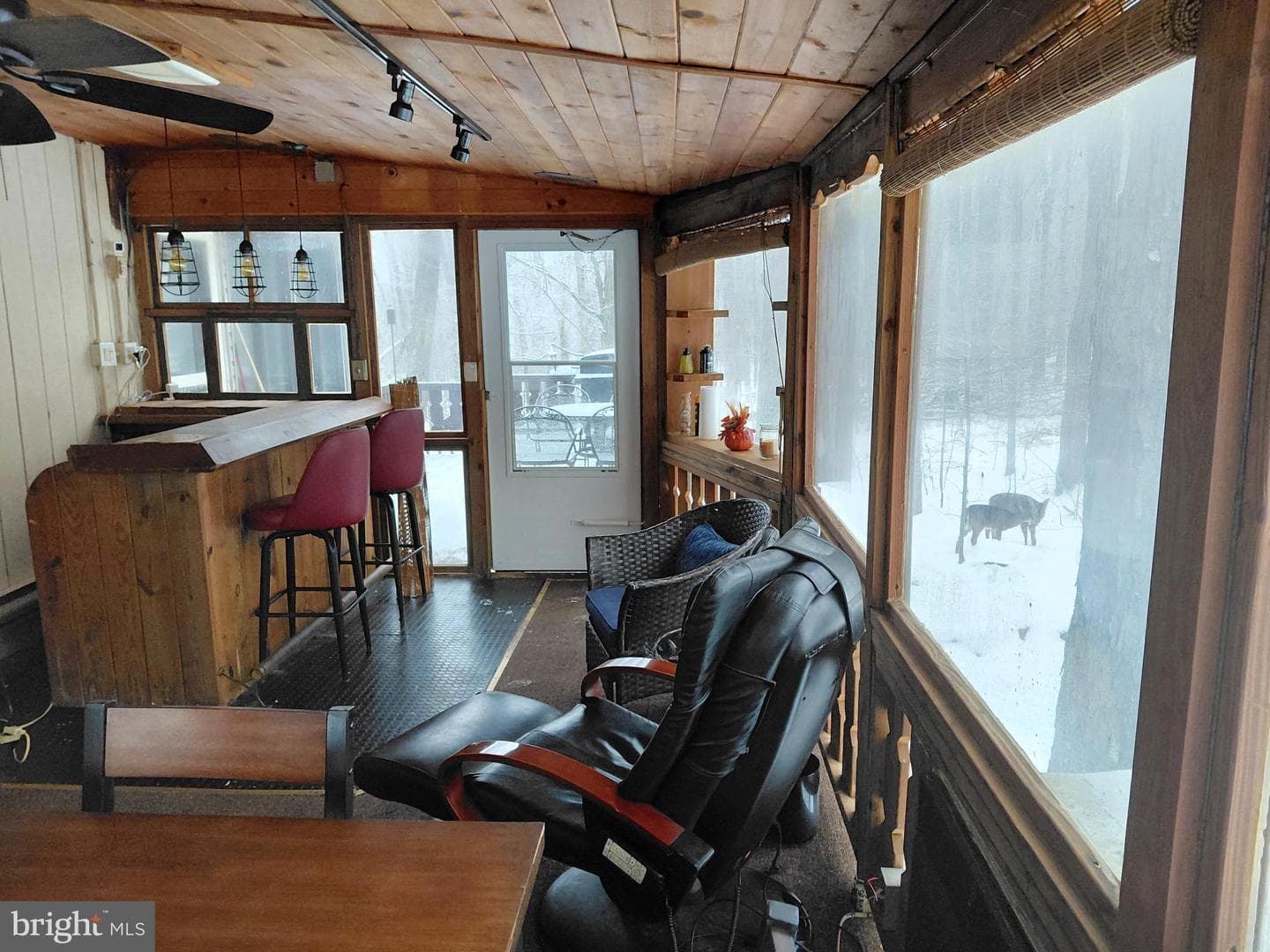 1328 Winding Way photo 22