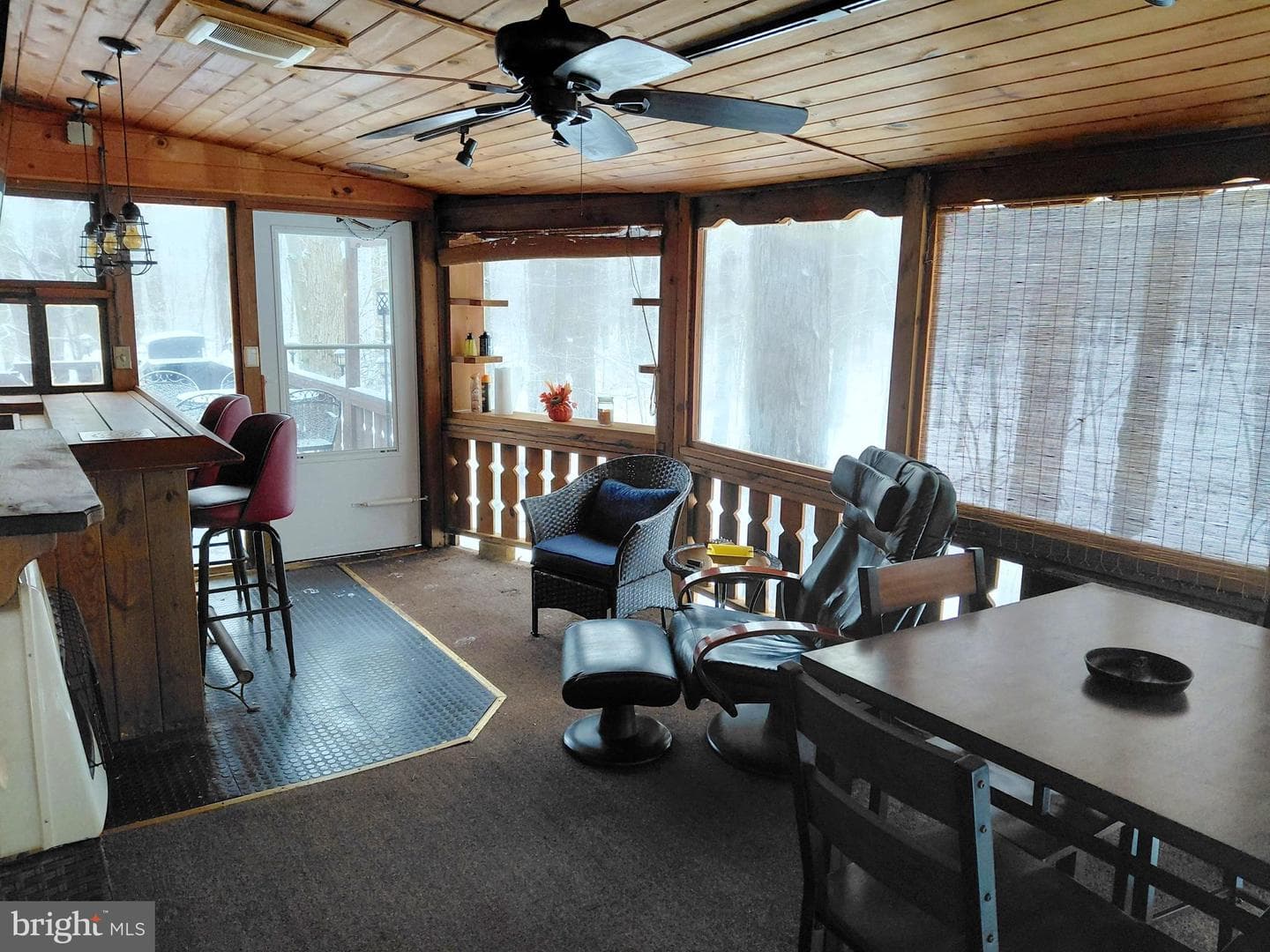 1328 Winding Way photo 24