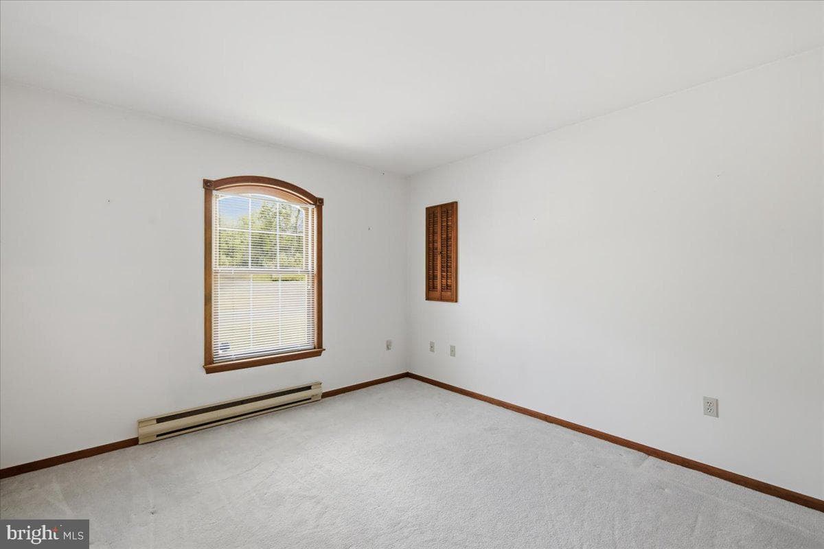 166 Regency Lane photo 28