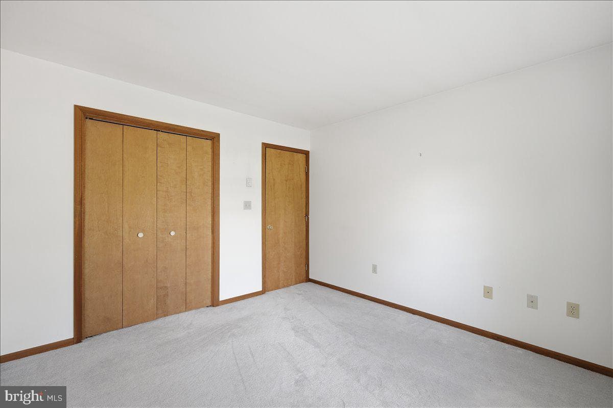 166 Regency Lane photo 29