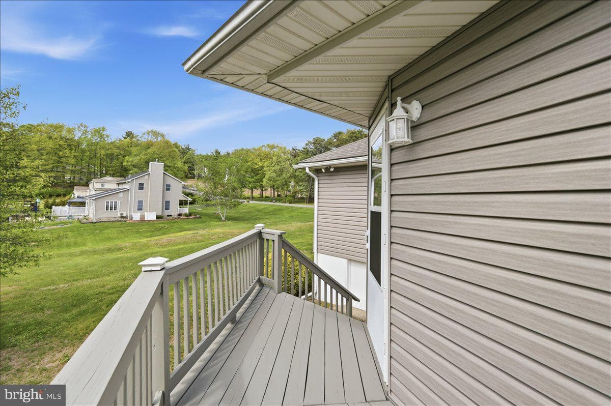 166 Regency Lane photo 39