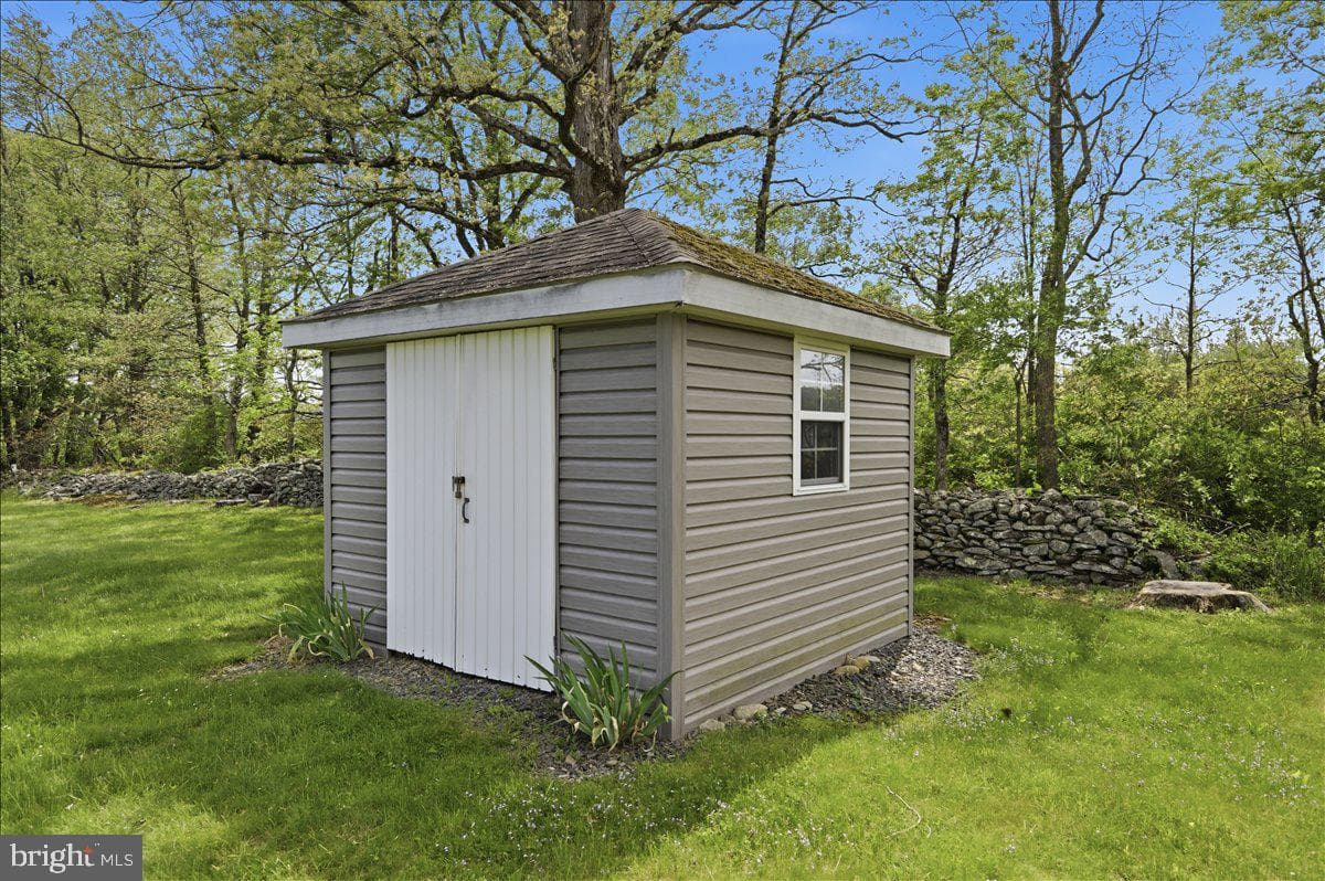 166 Regency Lane photo 41