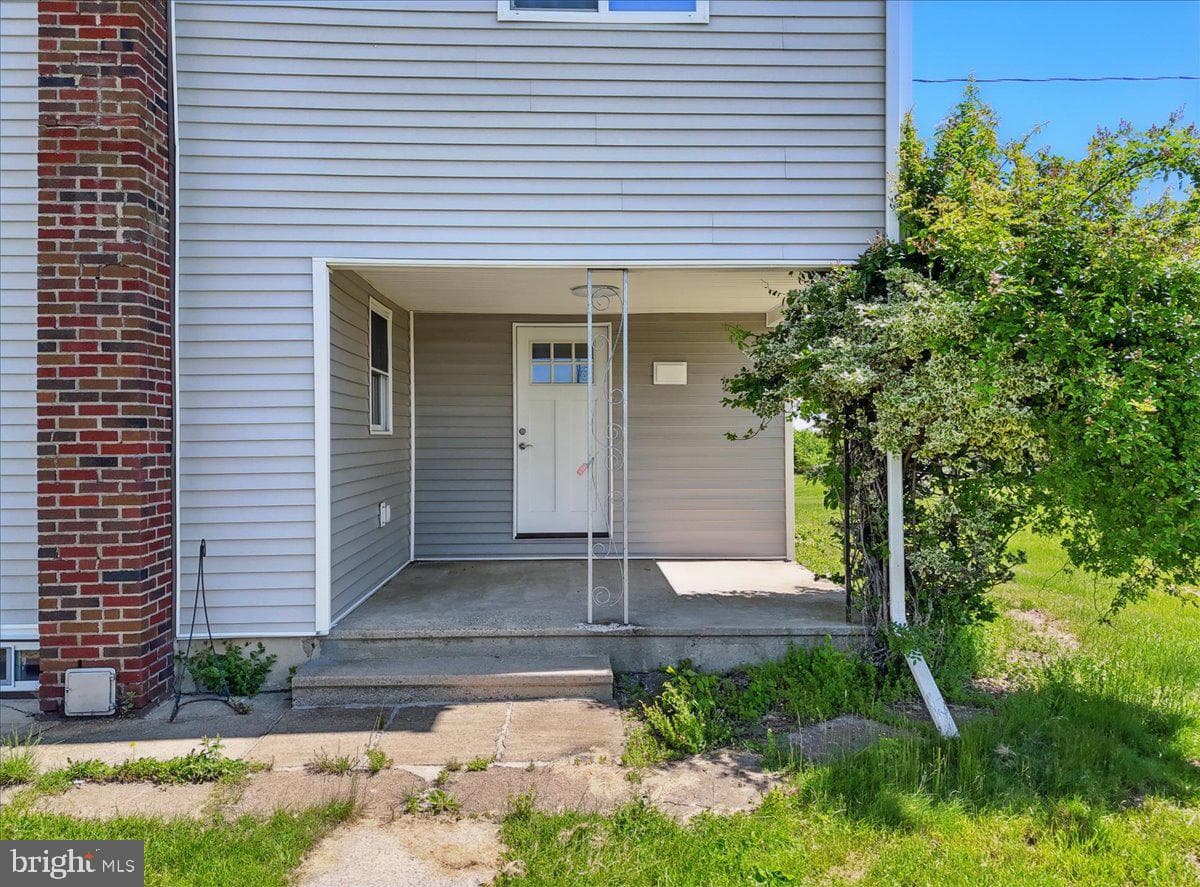 1652 Bonser Road photo 4
