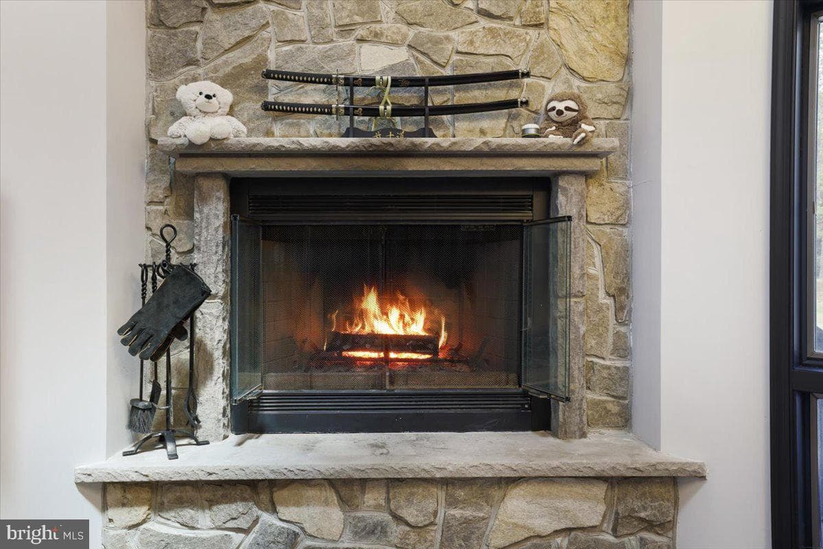 187 Sawmill Road photo 28