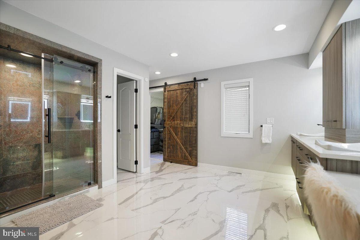 187 Sawmill Road photo 44