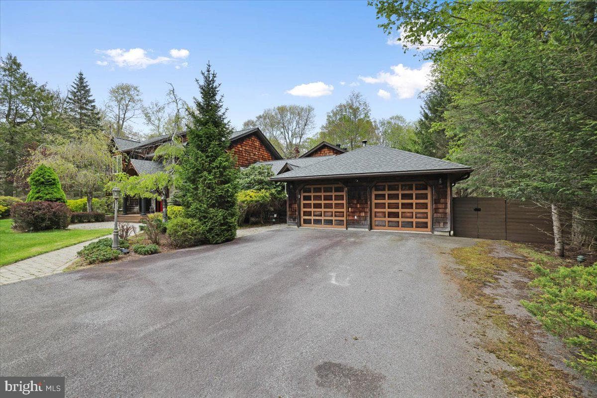 187 Sawmill Road photo 6