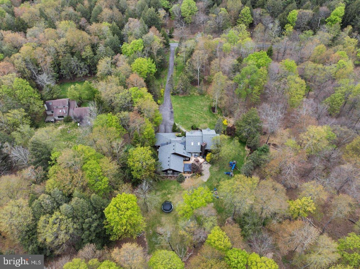 187 Sawmill Road photo 80