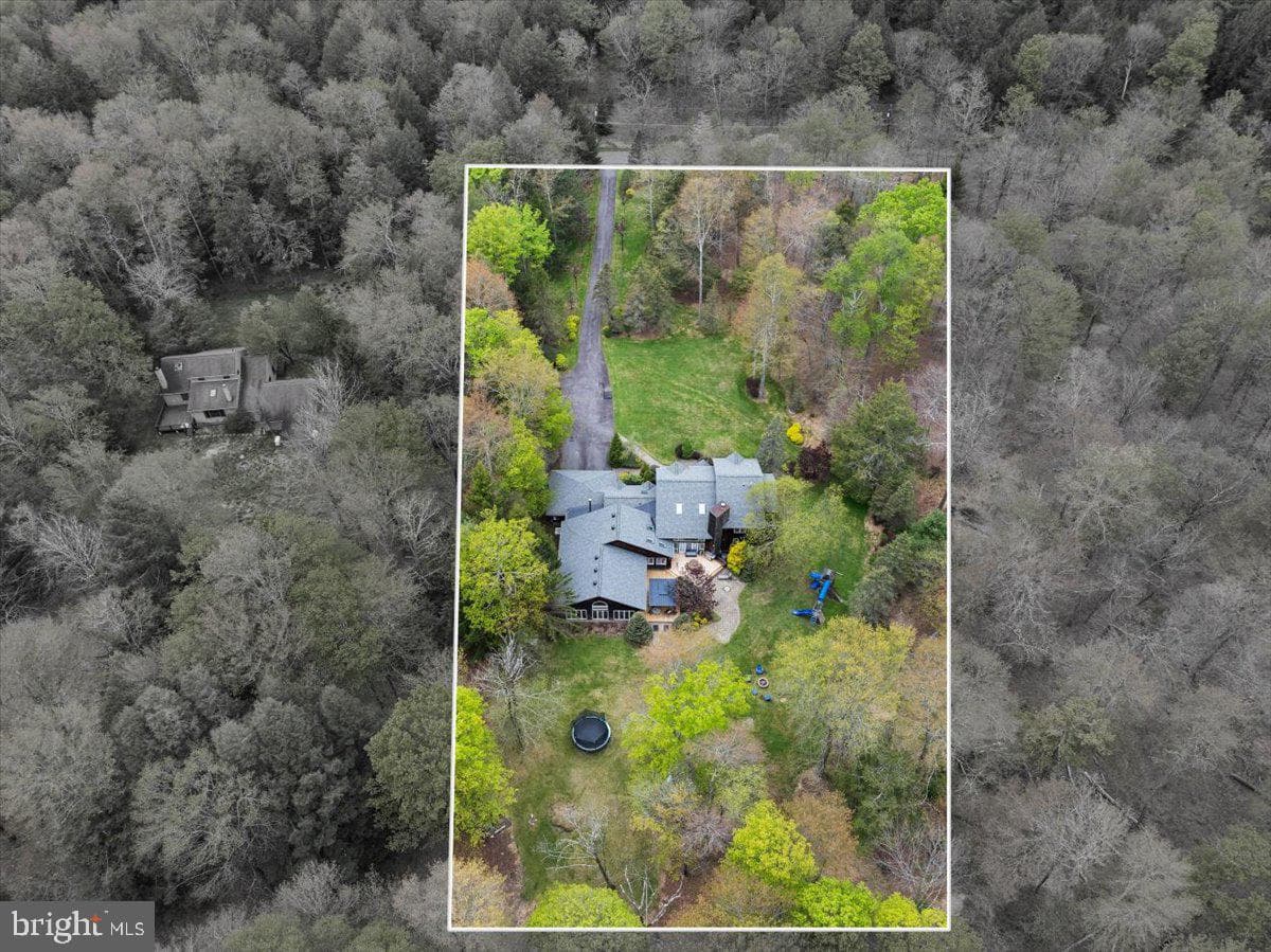 187 Sawmill Road photo 81