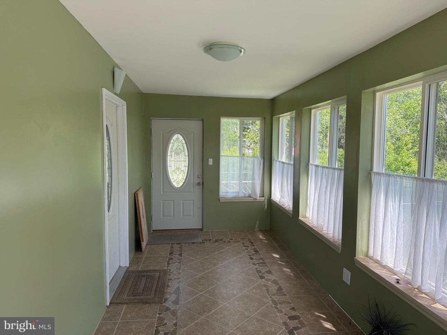 7639 Lake Shore Drive photo 9