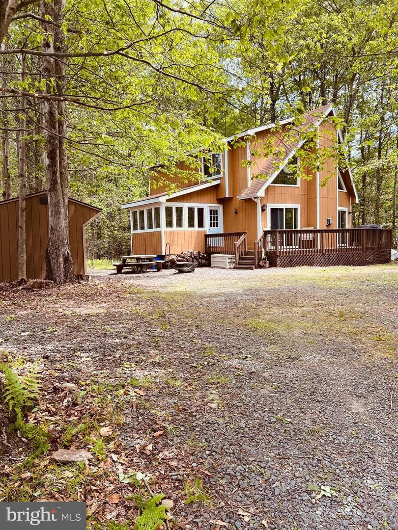 237 Choctaw Drive photo 2