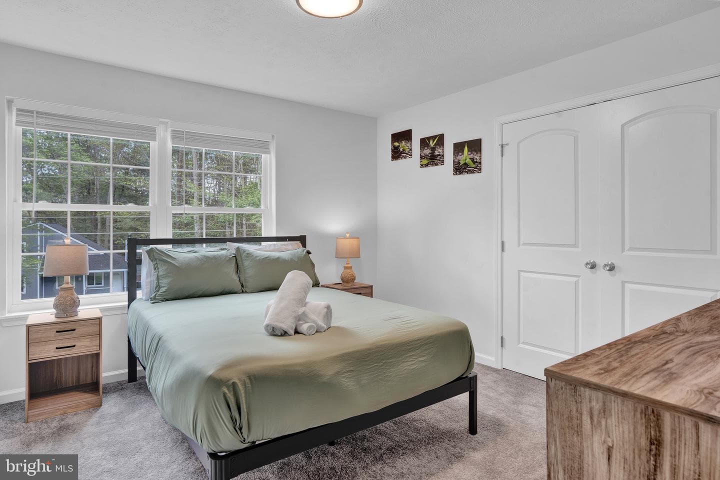 8595 Periwinkle Drive photo 16