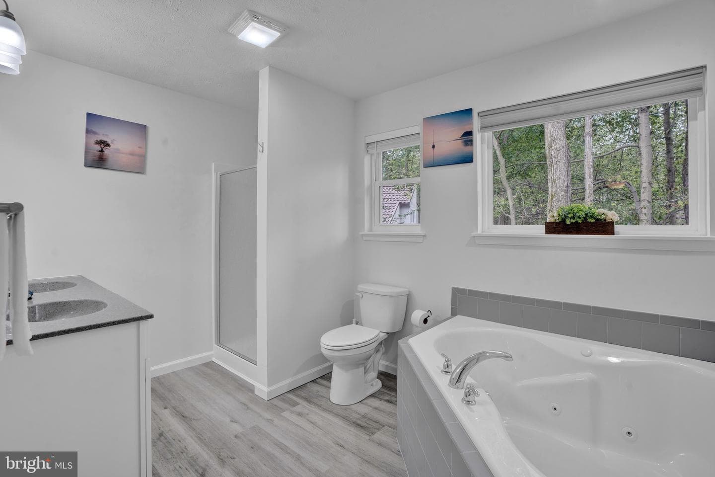 8595 Periwinkle Drive photo 24