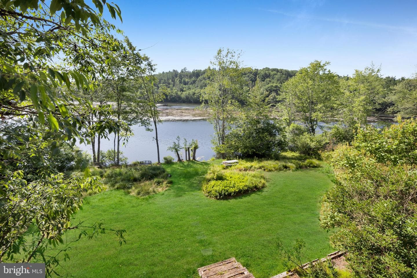 237 Eastshore Drive photo 27