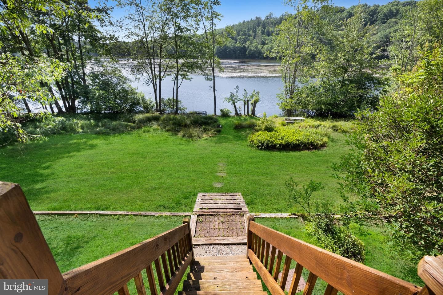 237 Eastshore Drive photo 28