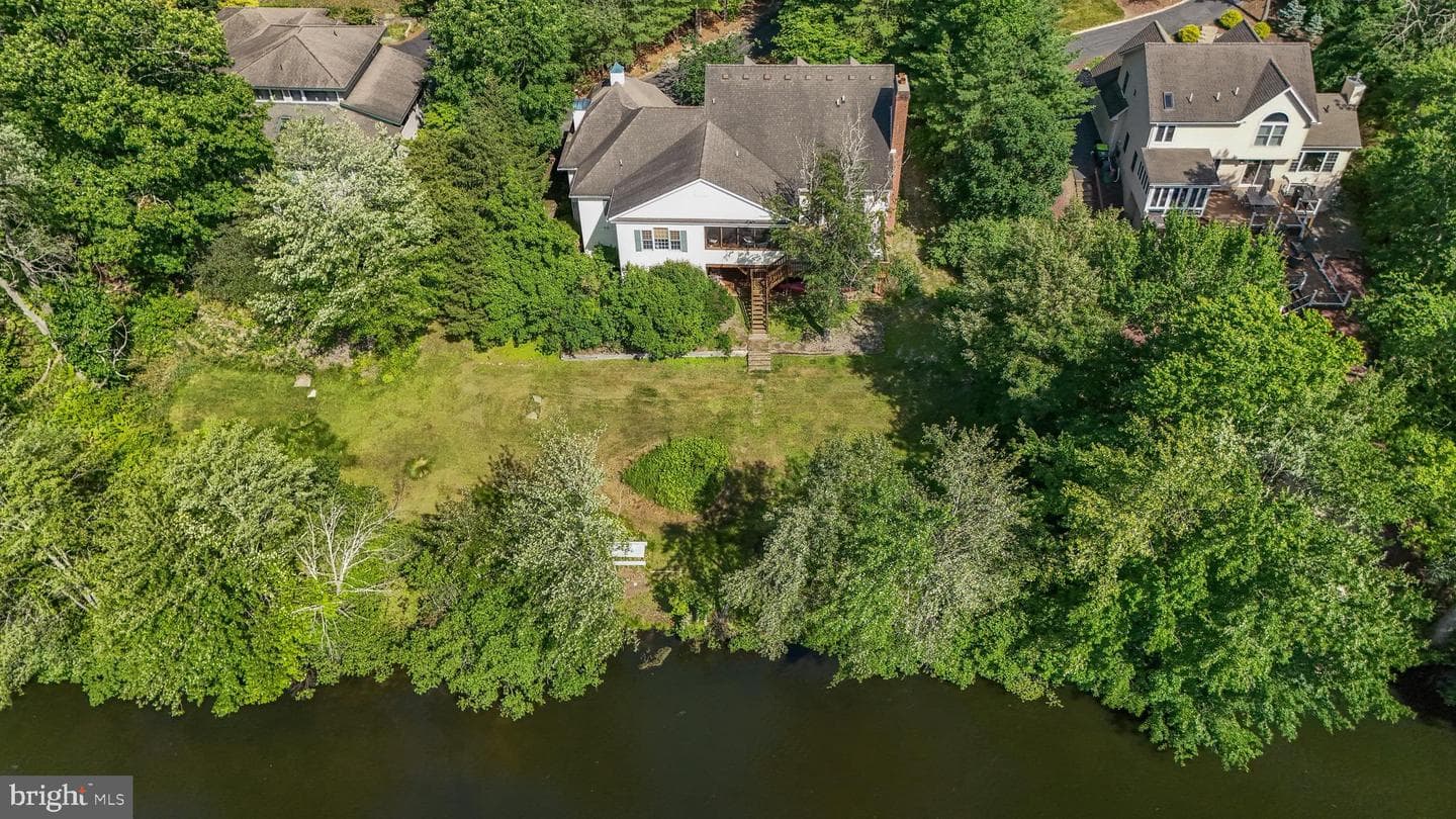 237 Eastshore Drive photo 68