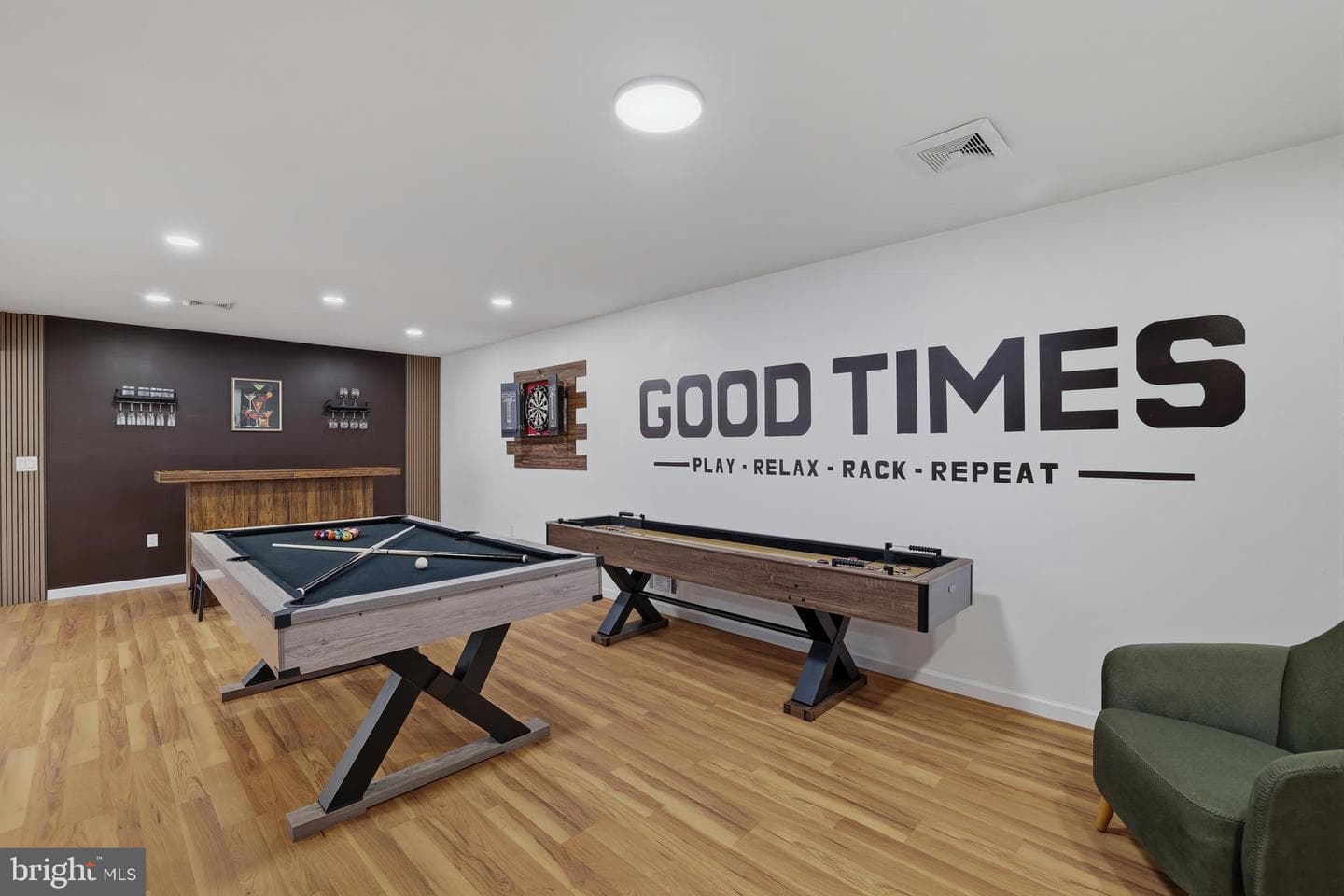 1299 Glade Drive S photo 27
