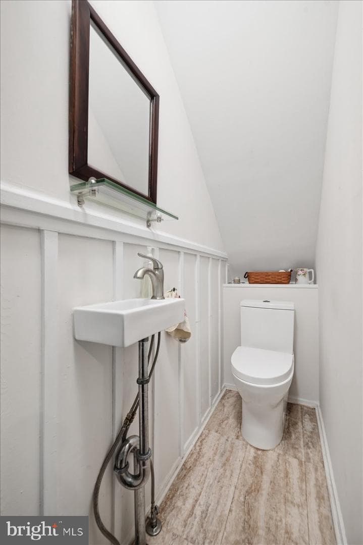 90 Oak Lane photo 46