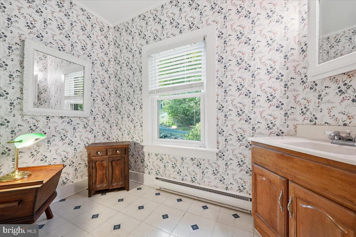 90 Oak Lane photo 48