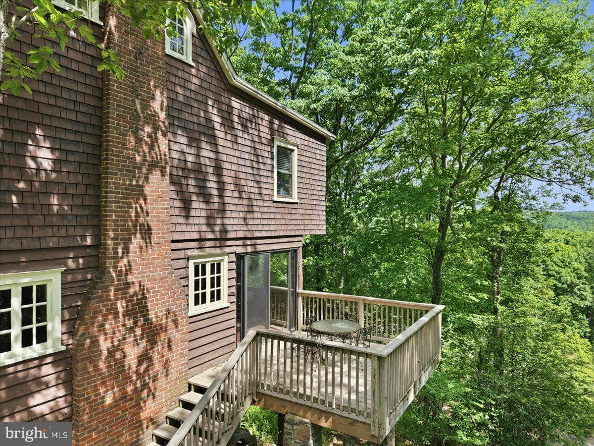 90 Oak Lane photo 78