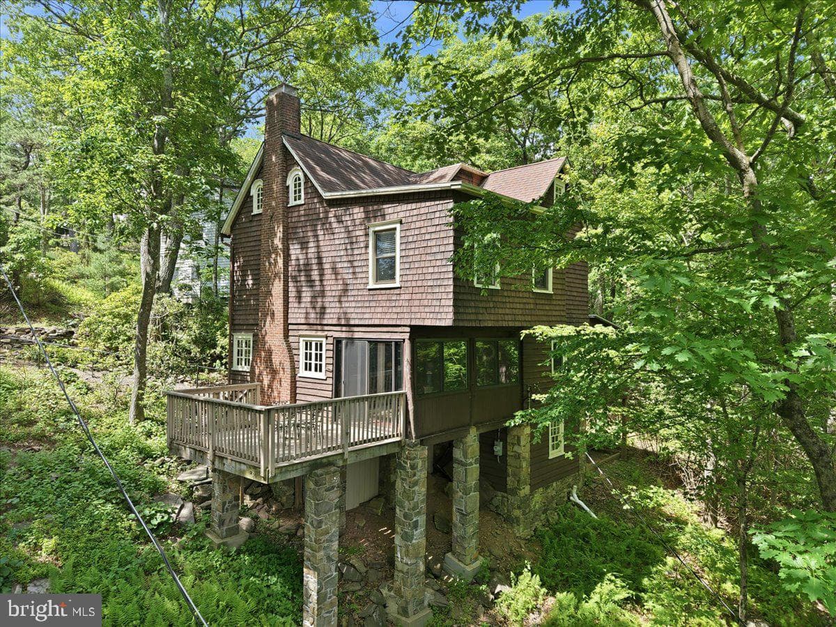 90 Oak Lane photo 91