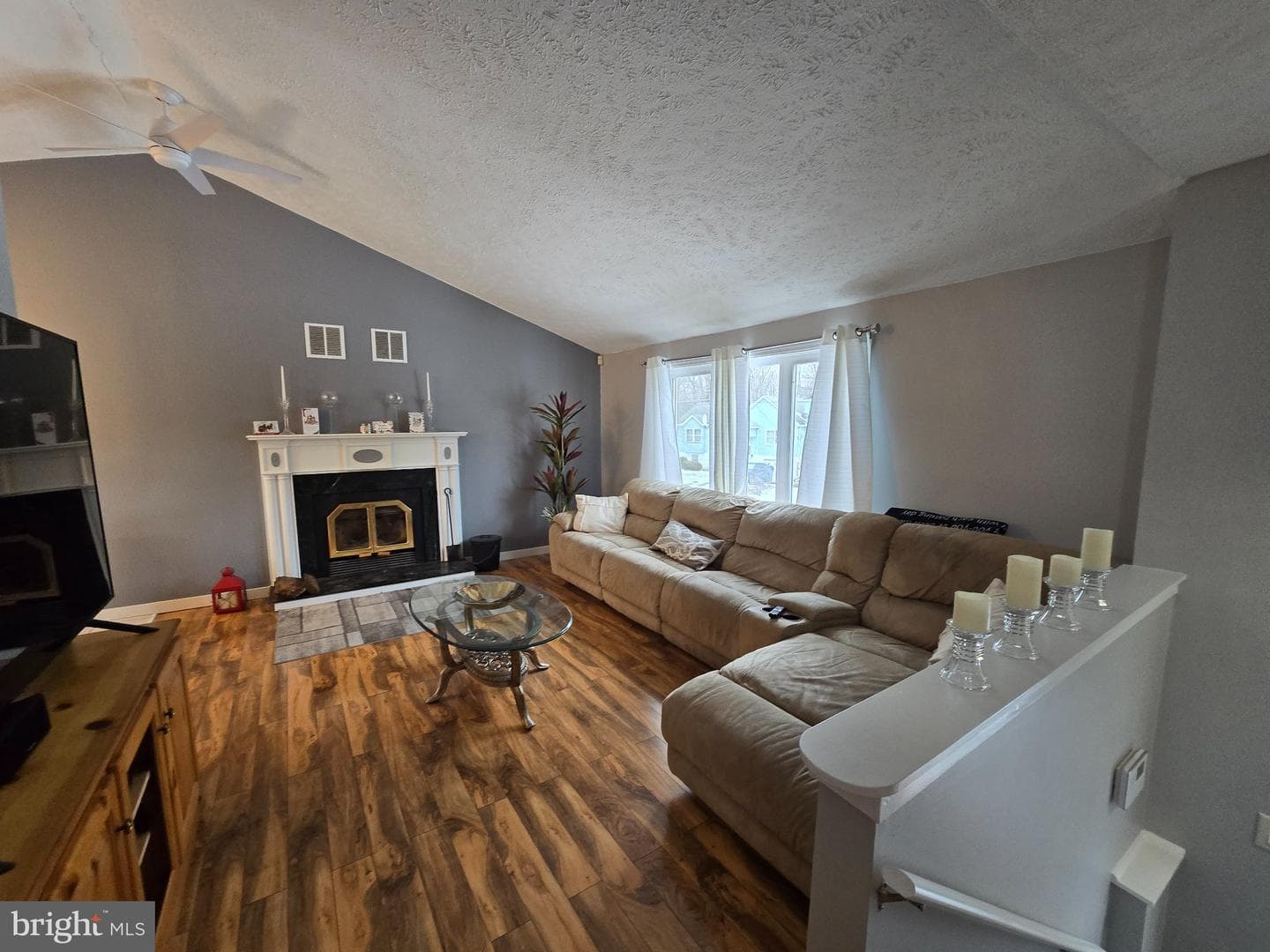 1293 Winding Way photo 5