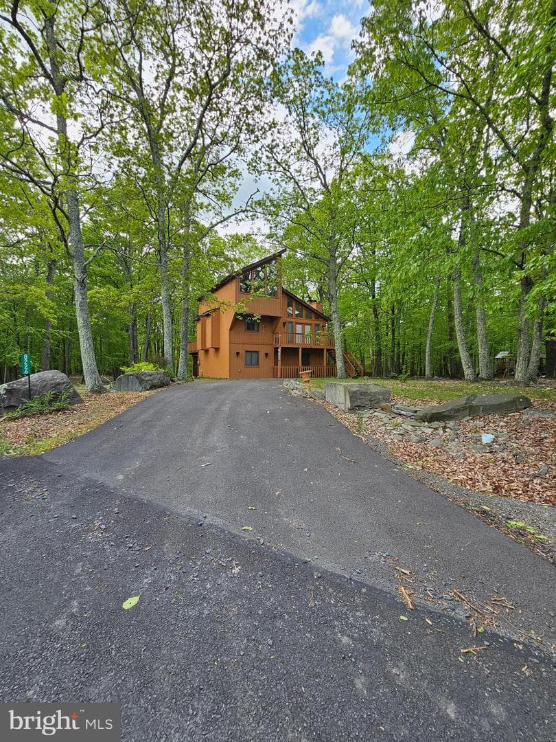 8226 Woodchuck Court photo 30