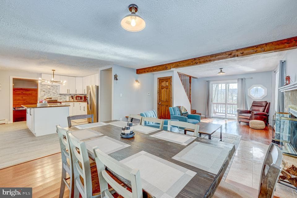 143 Cathleen Drive photo 11