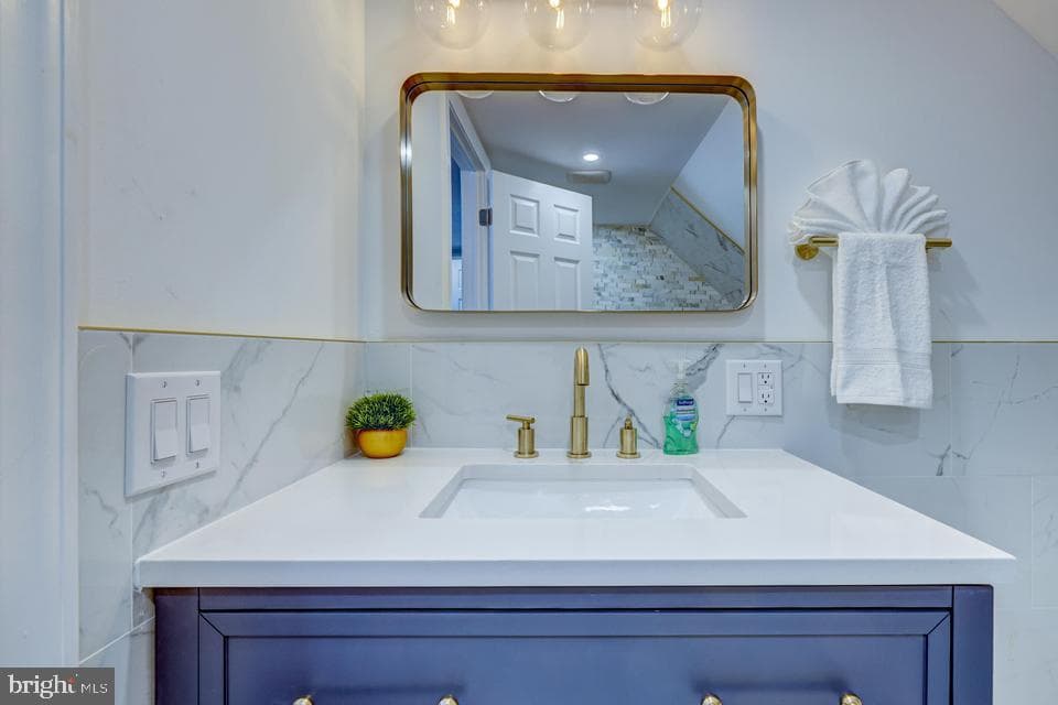 143 Cathleen Drive photo 22