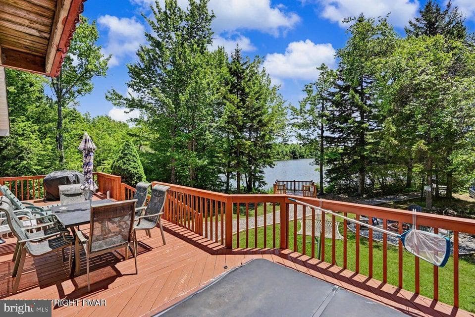 211 Nadine Boulevard photo 17