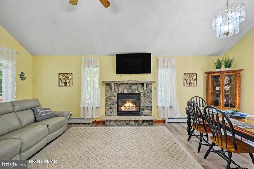 211 Nadine Boulevard photo 59
