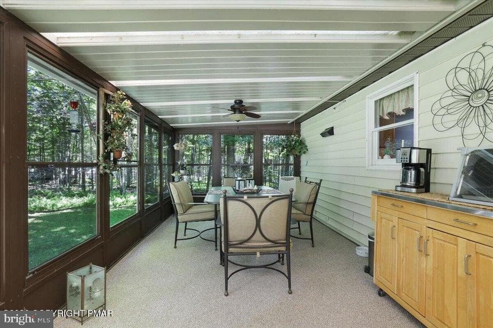 137 Outer Drive photo 3