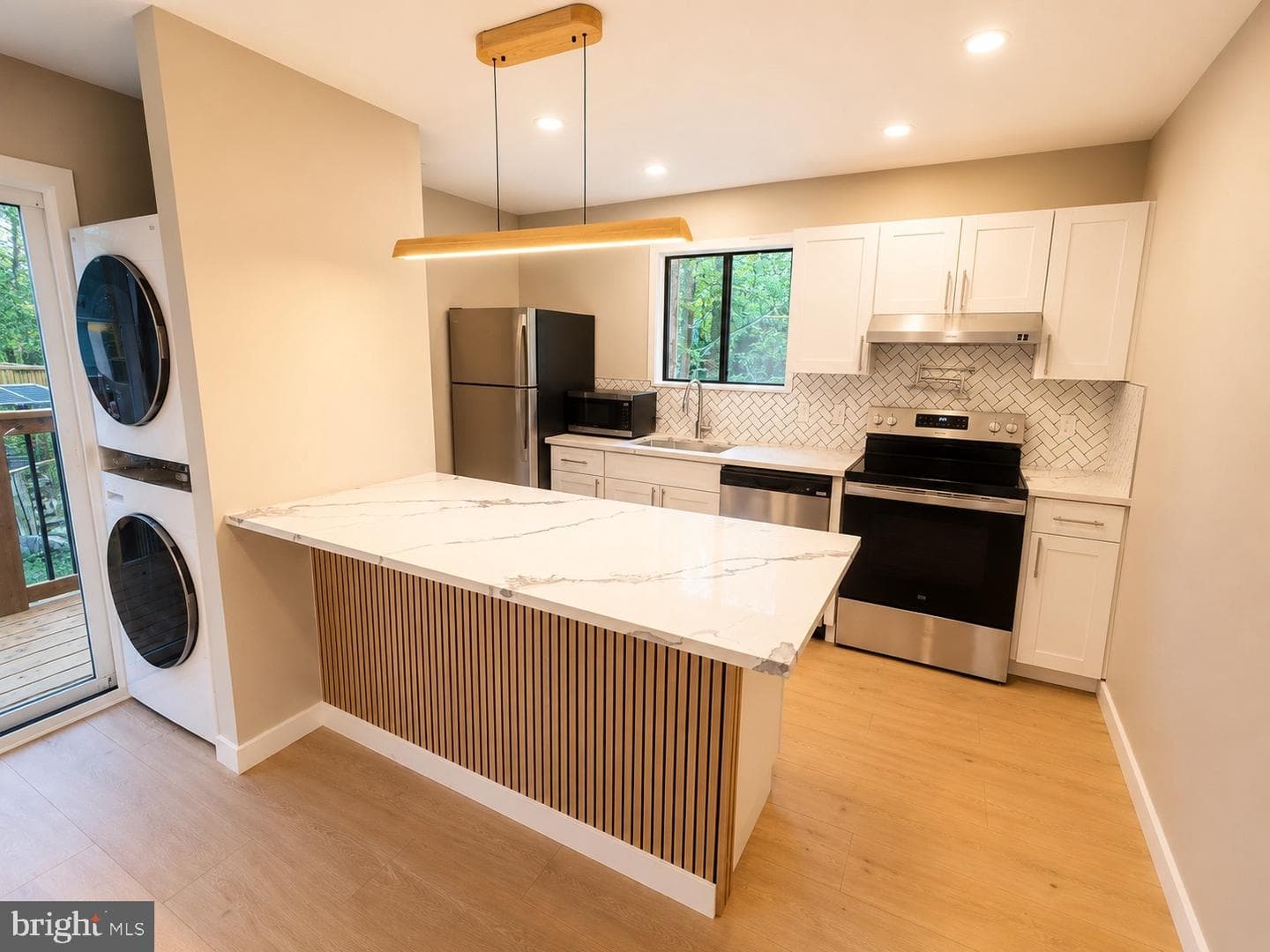 8934 Deerfield Road photo 14