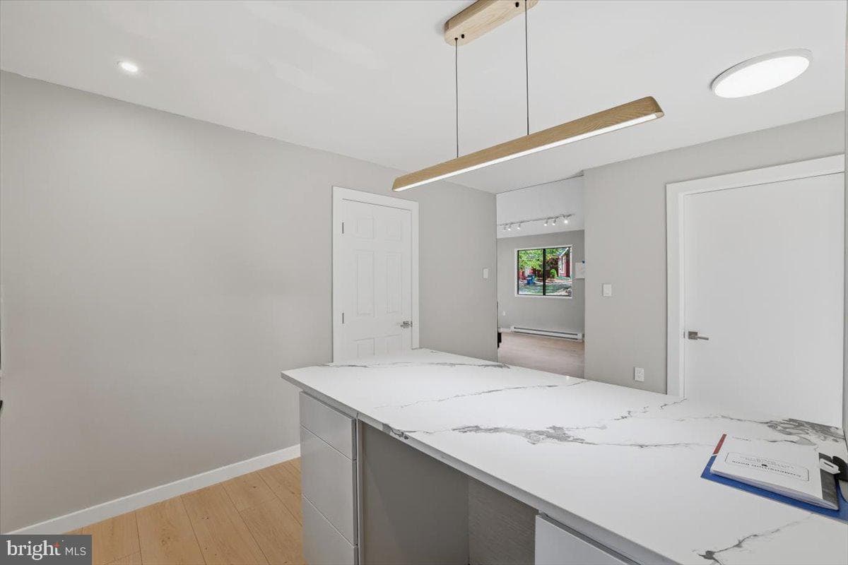 8934 Deerfield Road photo 17