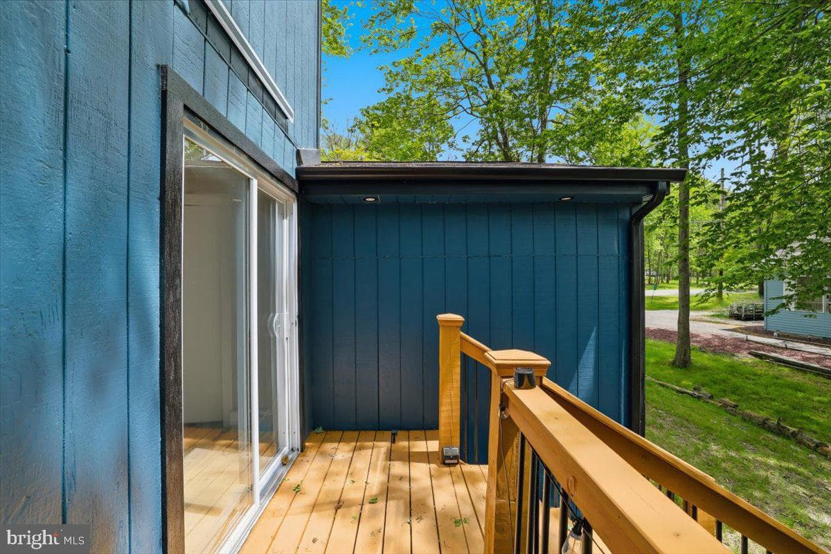 8934 Deerfield Road photo 32