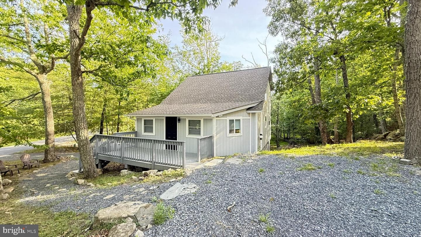 117 Clifton Dr, Bushkill