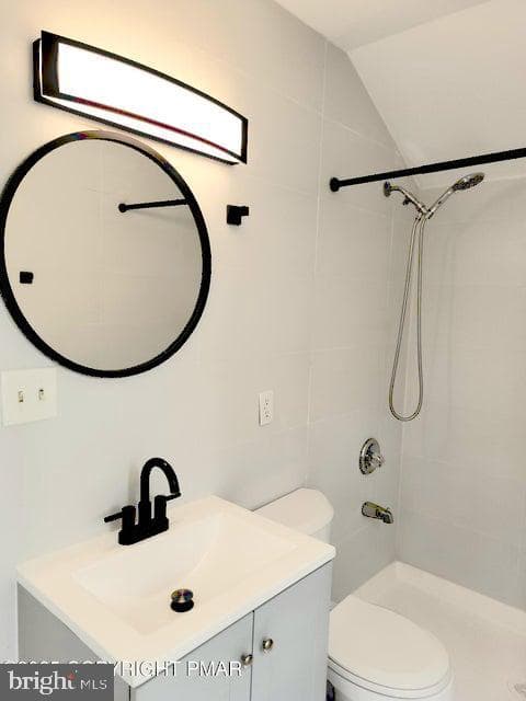 121 Overland Drive photo 14