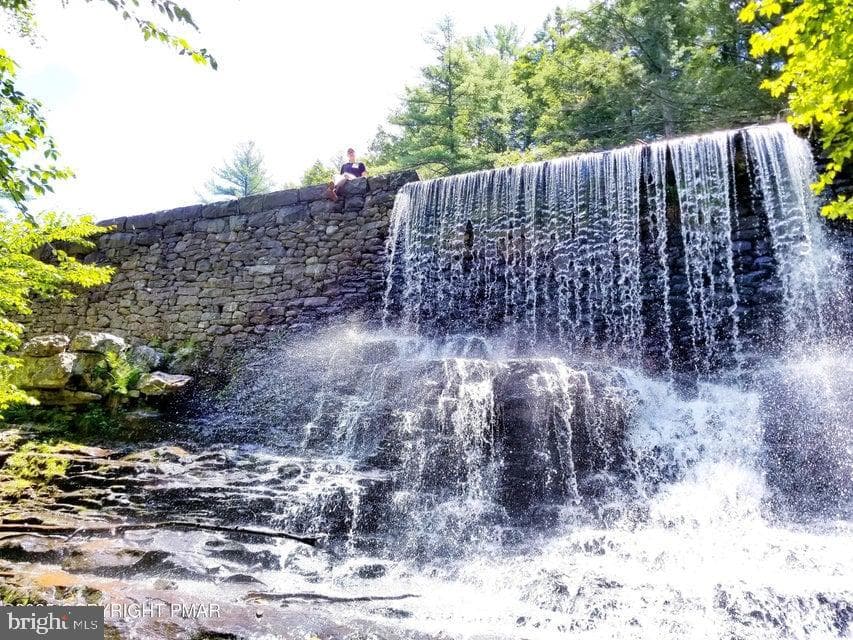 121 Overland Drive photo 20