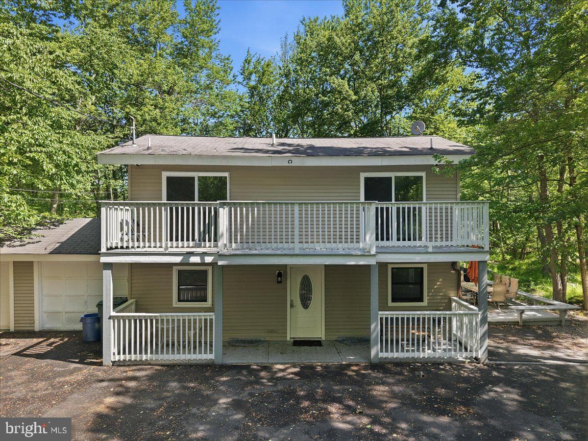 4172 Brook Court photo 3
