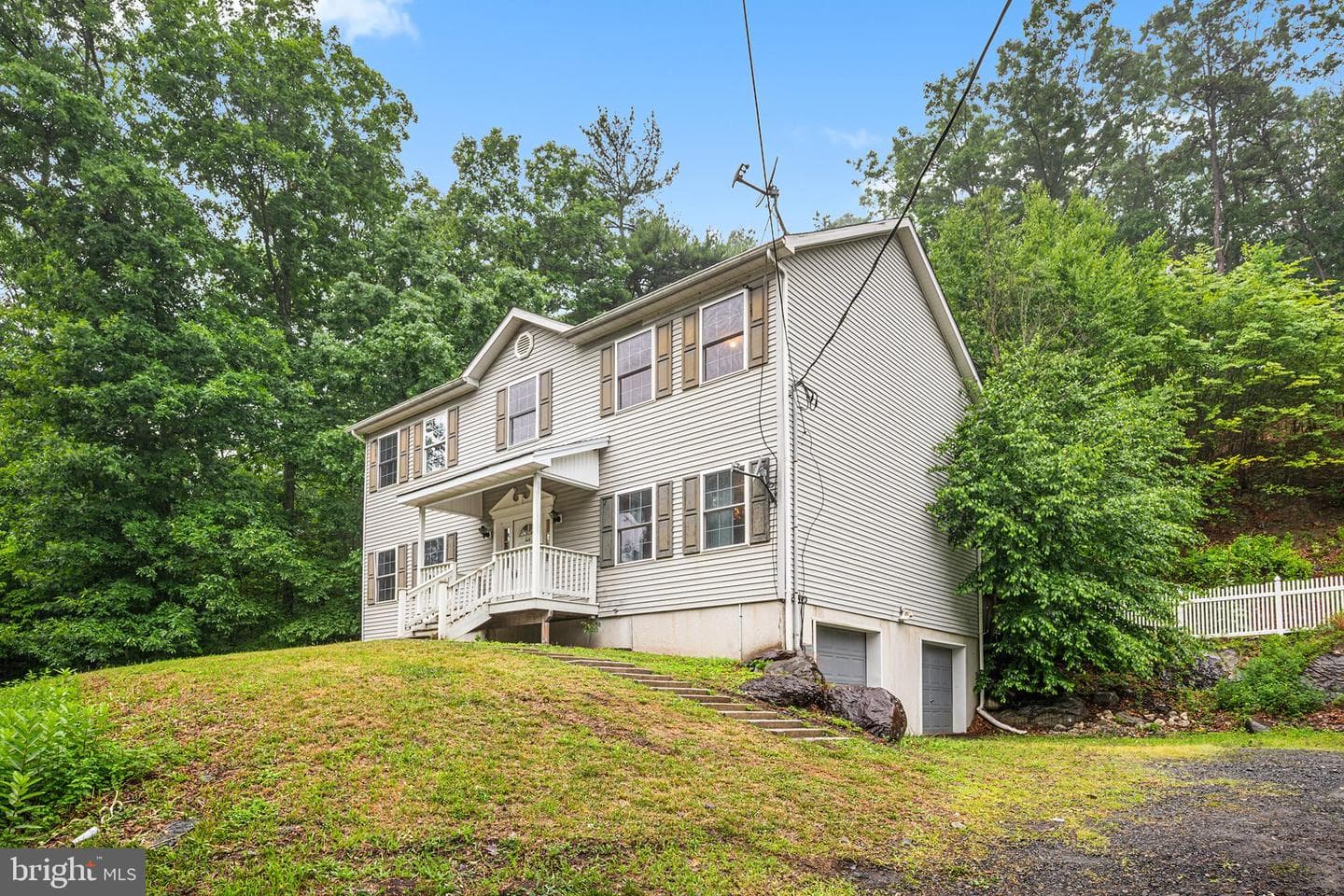 313 Lower Lakeview Drive, East Stroudsburg