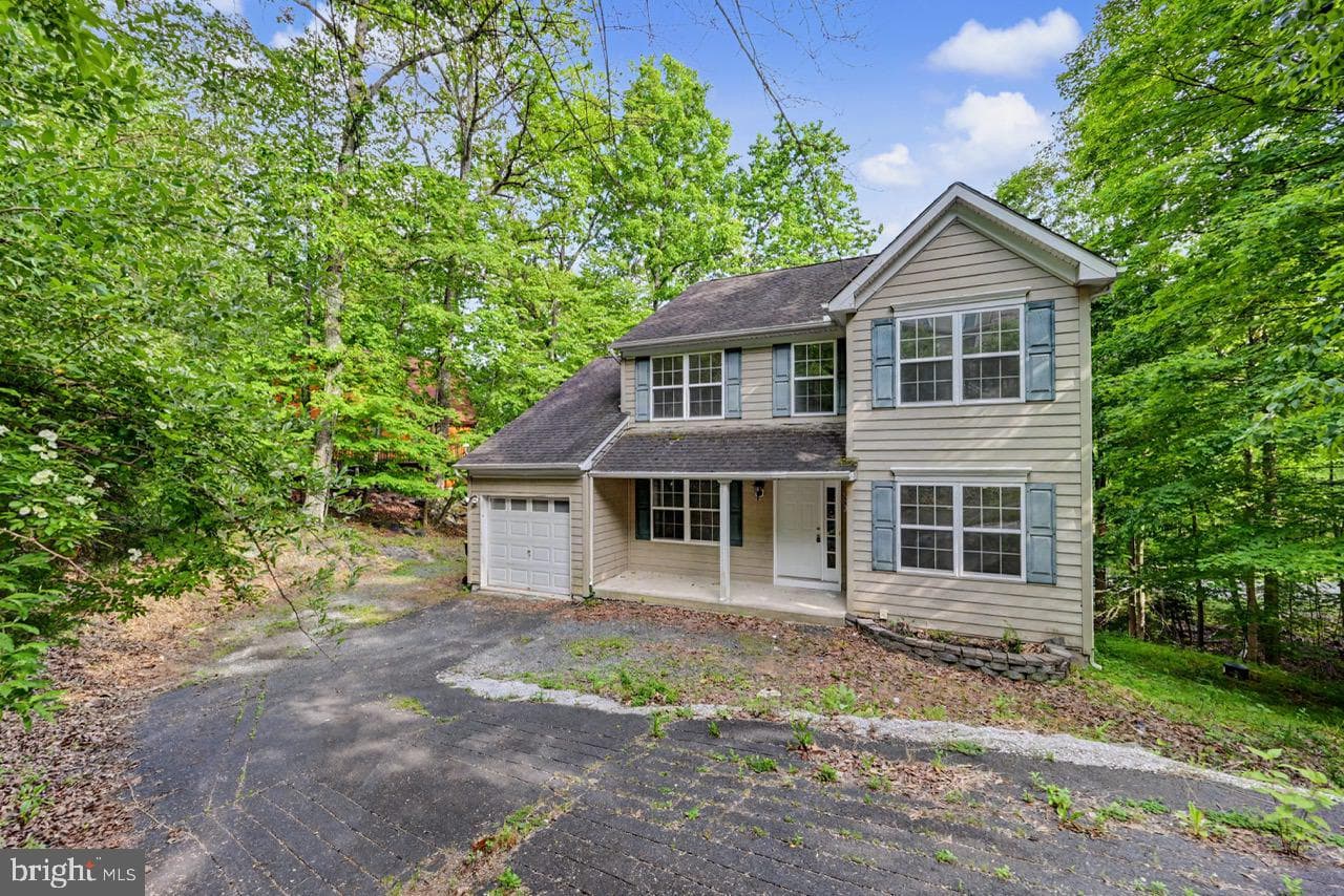 112 Cedar Lane, East Stroudsburg