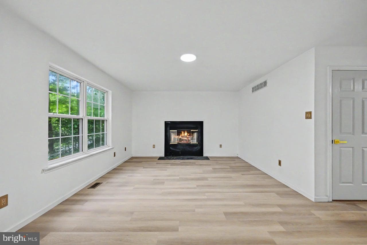 112 Cedar Lane photo 18