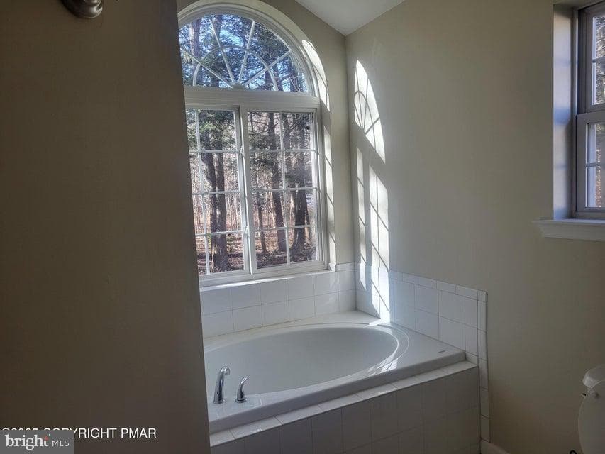 5319 Beechwood Road photo 23
